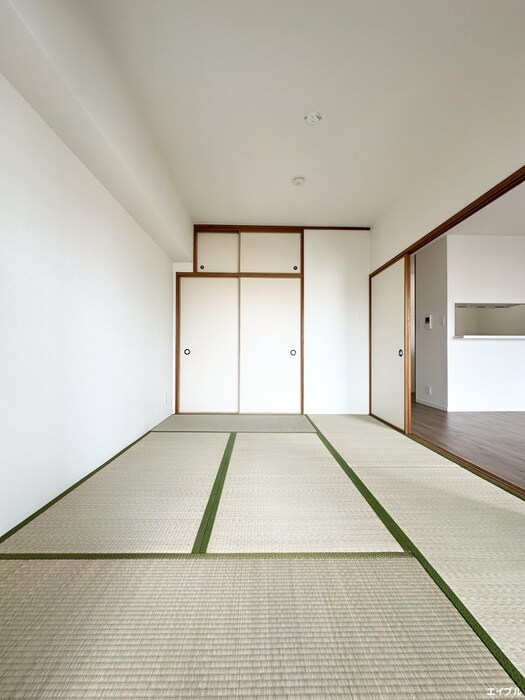 物件内観写真9　(居室)