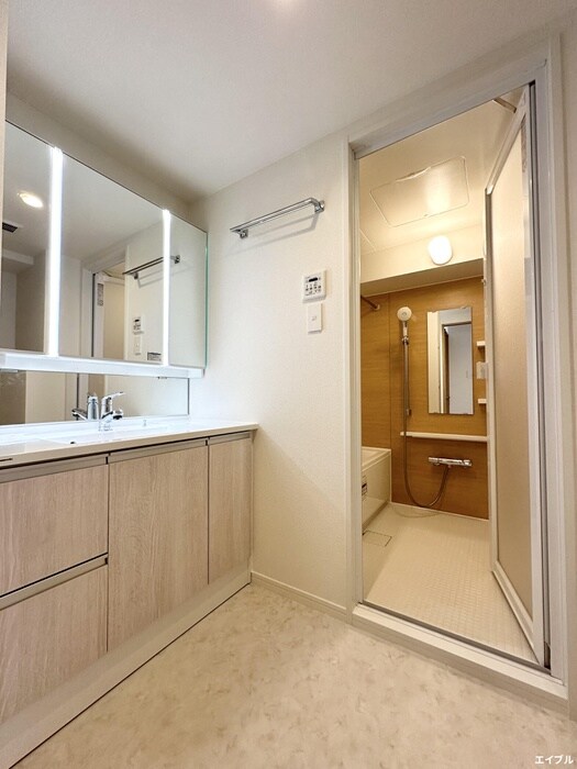 物件内観写真13　(洗面)