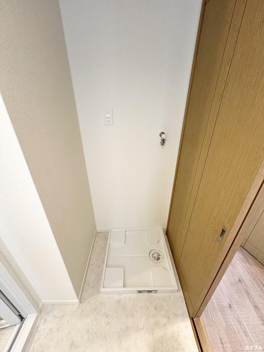 物件内観写真15　(洗濯機置場)