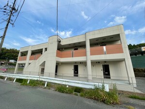 クレストール立岩外観写真
