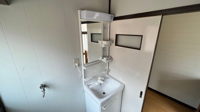 物件内観写真6　(洗面)