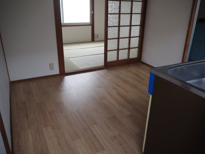 物件内観写真8　(居室)