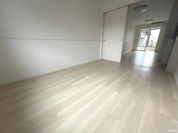 物件内観写真9　(居室)