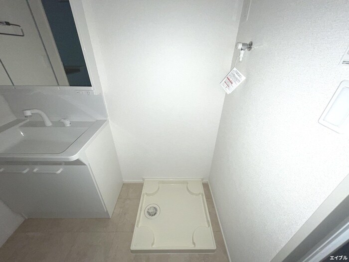 物件内観写真15　(洗濯機置場)