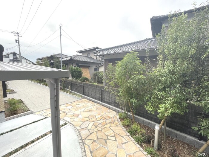 物件内観写真22　(室内からの展望)