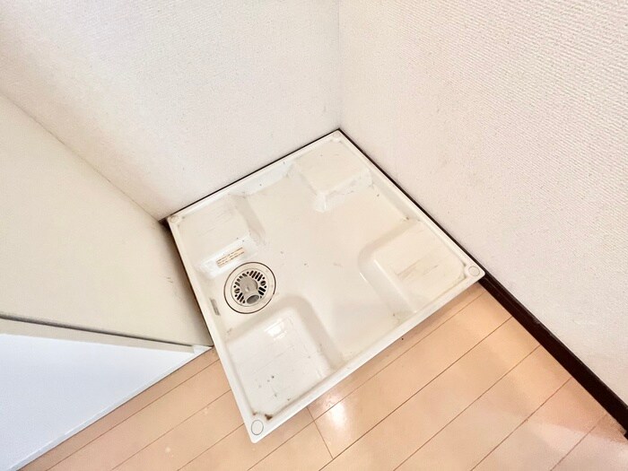 物件内観写真13　(洗濯機置場)