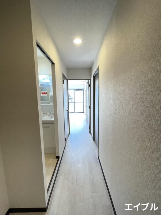 物件内観写真20　(廊下)