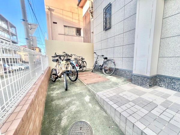 駐輪場