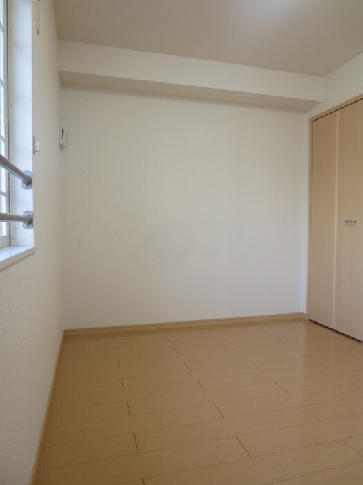 物件内観写真12　(居室)