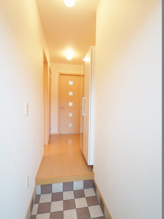 物件内観写真15　(廊下)