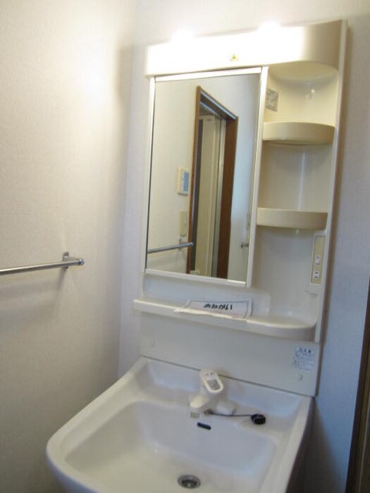 物件内観写真10　(洗面)