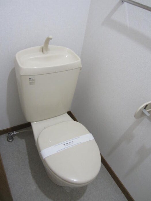 物件内観写真12　(トイレ)