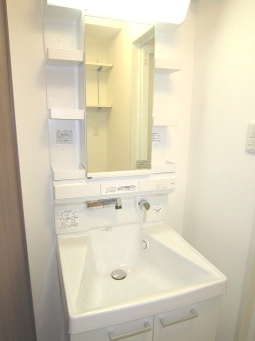 物件内観写真8　(洗面)