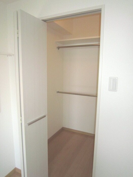 物件内観写真18　(収納)