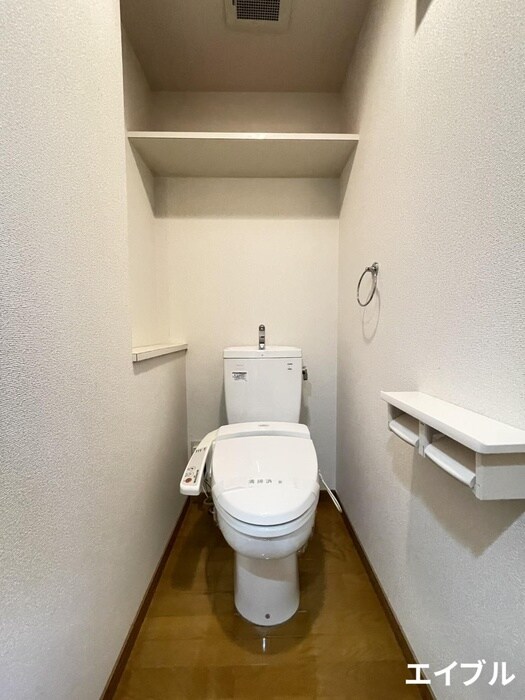 物件内観写真8　(トイレ)