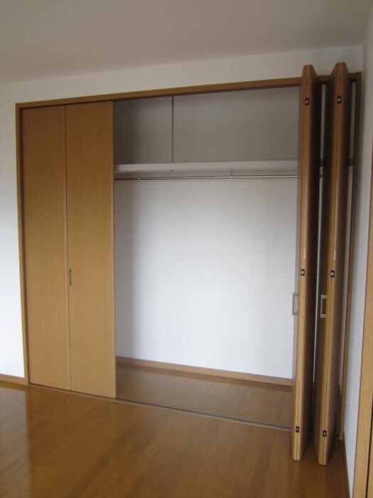 物件内観写真15　(収納)