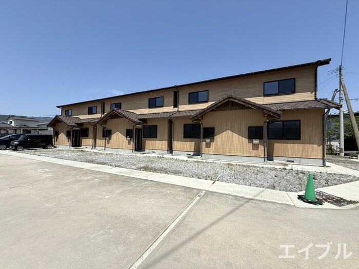 物件外観写真2　(外観写真)