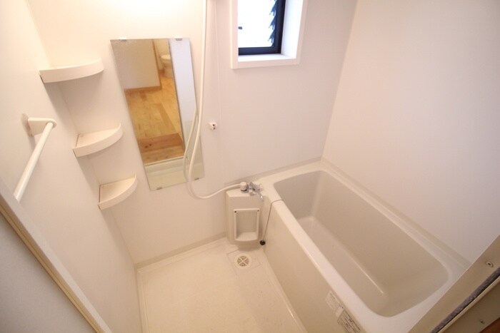 物件内観写真10　(バス／シャワールーム等)