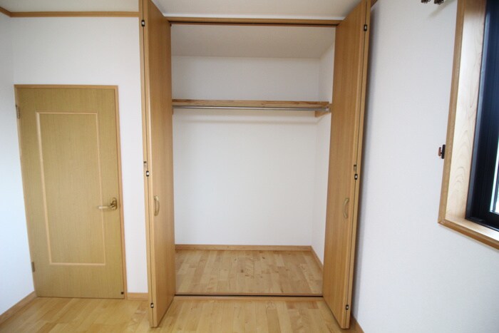 物件内観写真11　(収納)