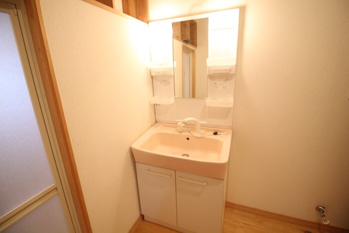 物件内観写真11　(洗面)