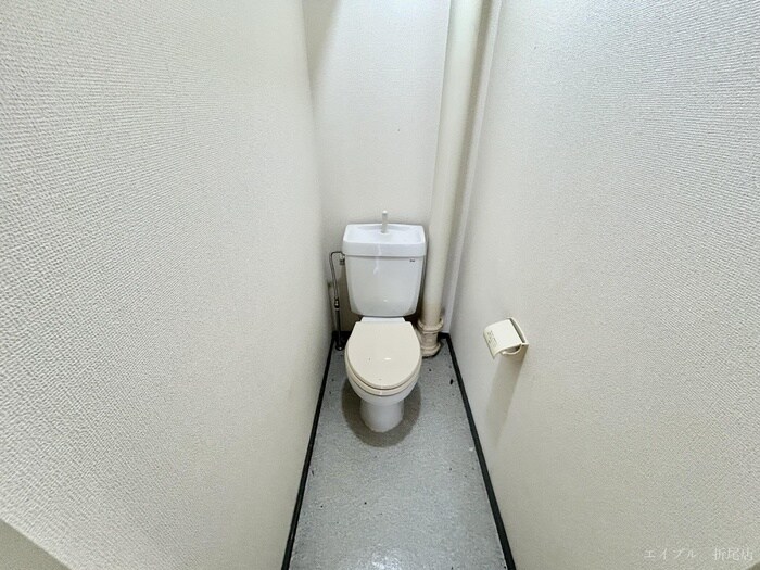 物件内観写真8　(トイレ)
