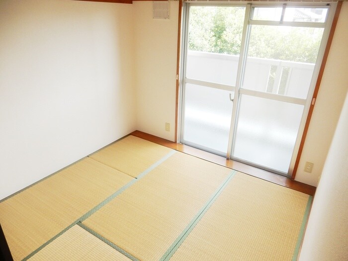 物件内観写真11　(居室)