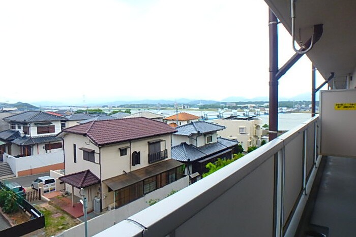 物件内観写真16　(室内からの展望)