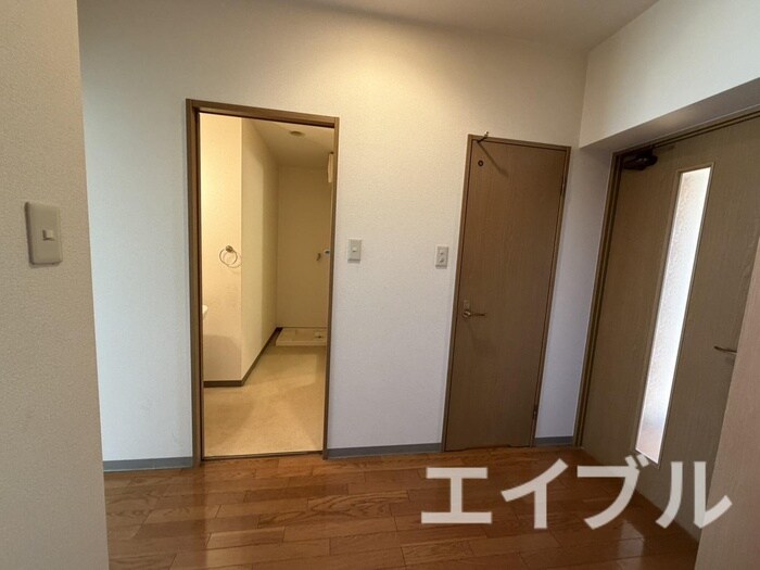 物件内観写真13　(廊下)