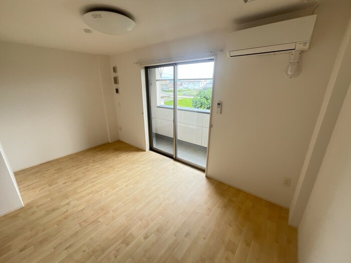 物件内観写真16　(居室)