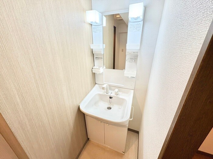 物件内観写真12　(洗面)