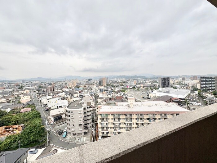 物件内観写真15　(室内からの展望)