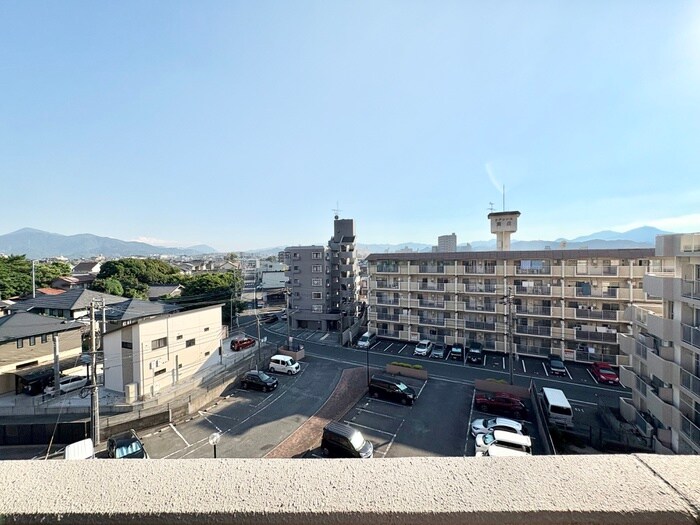 物件内観写真15　(室内からの展望)