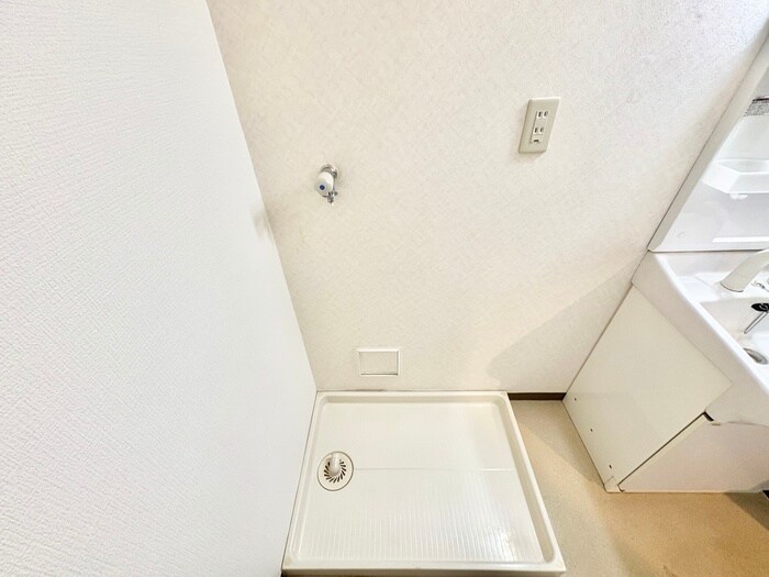 物件内観写真17　(洗濯機置場)