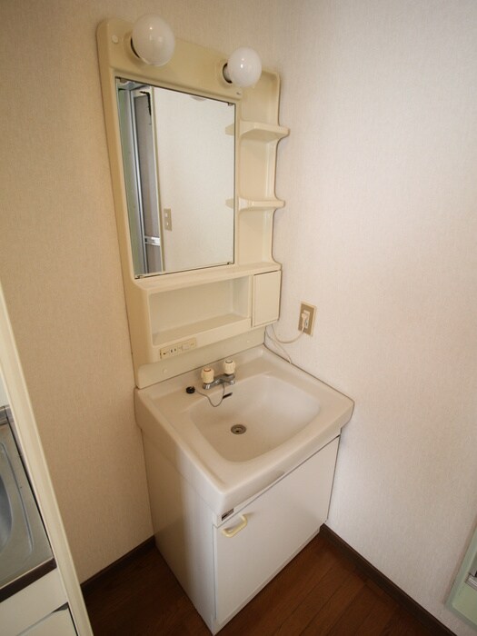 物件内観写真8　(洗面)