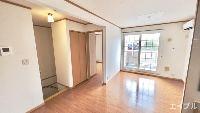 物件内観写真4　(居室)