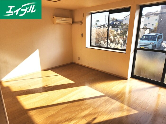 物件内観写真7　(居室)