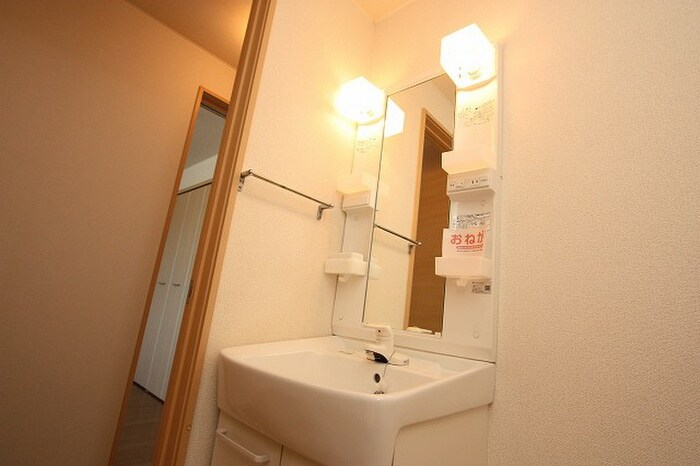 物件内観写真12　(洗面)