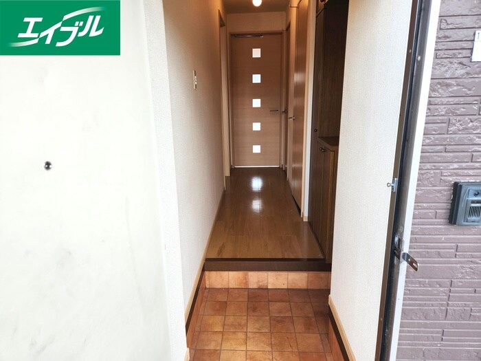 物件内観写真17　(玄関)