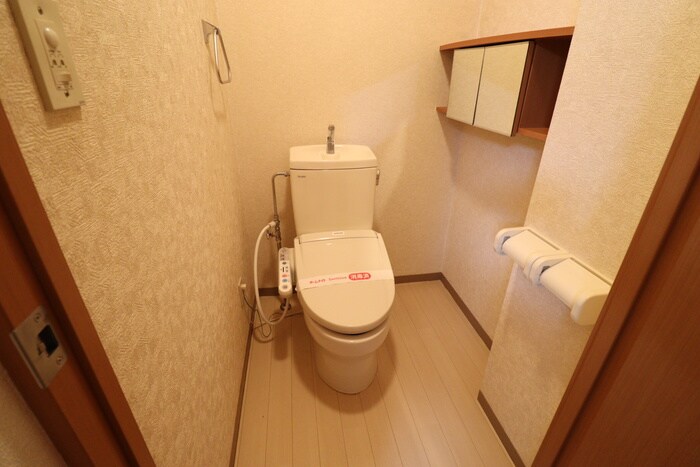物件内観写真11　(トイレ)