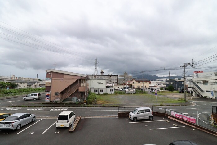 物件内観写真22　(室内からの展望)