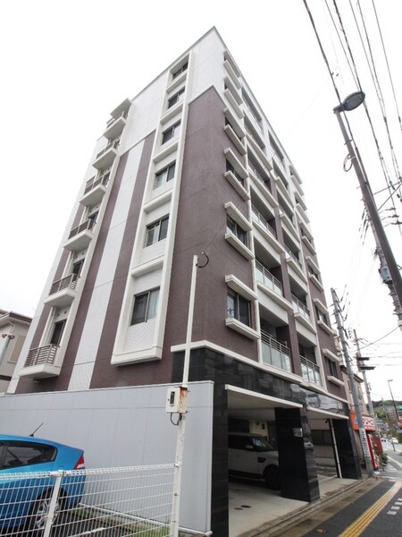 マルエイ桜坂外観写真