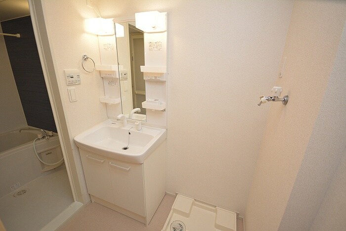 物件内観写真12　(洗面)