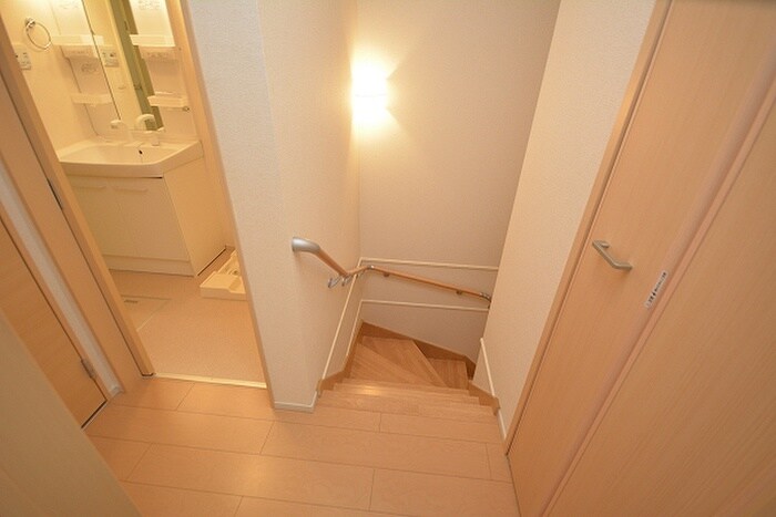 物件内観写真13　(廊下)