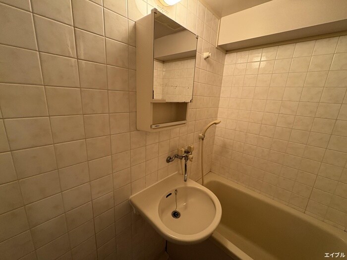 物件内観写真12　(洗面)