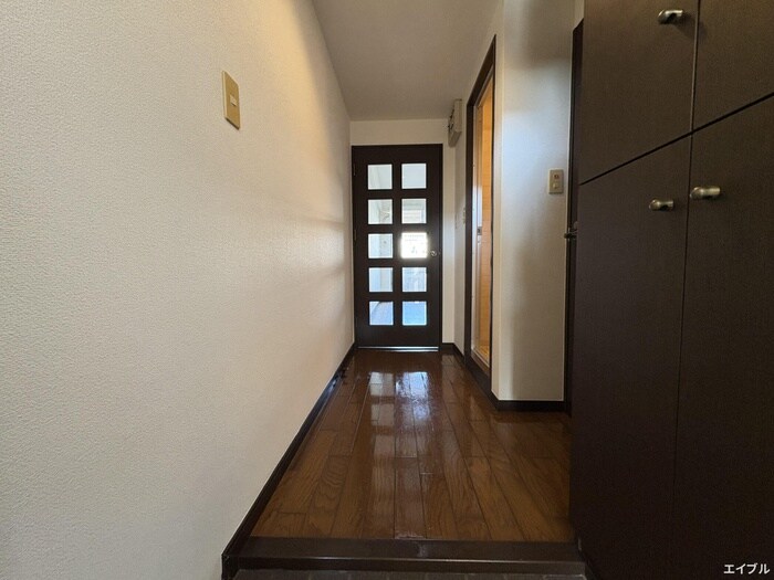 物件内観写真15　(廊下)