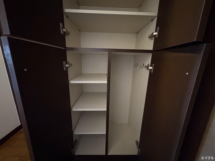 物件内観写真16　(靴箱)