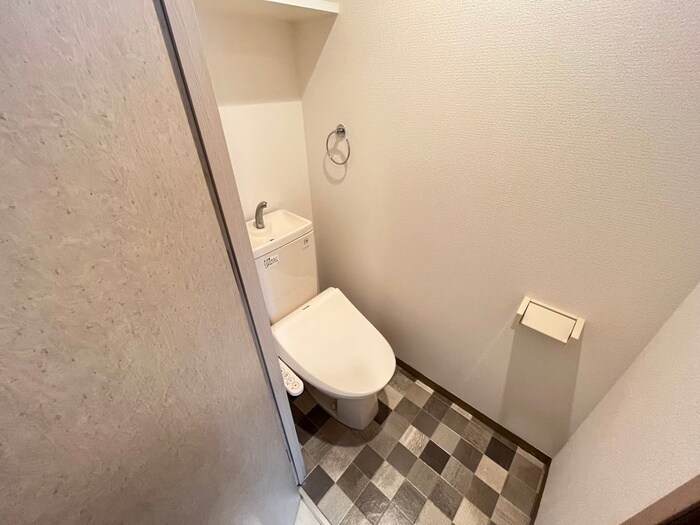 物件内観写真11　(トイレ)
