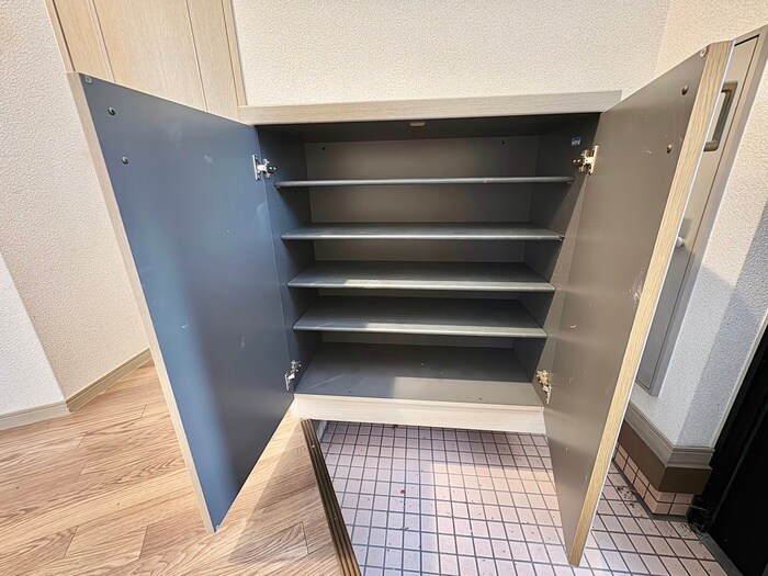 物件内観写真17　(靴箱)