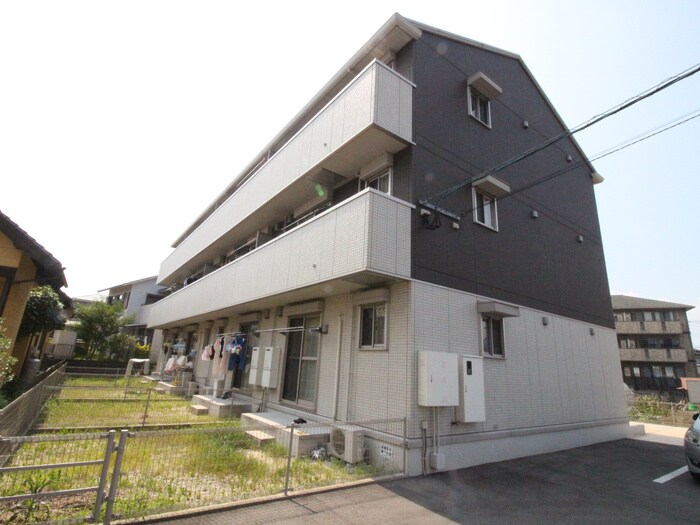 物件外観写真1　(外観写真)