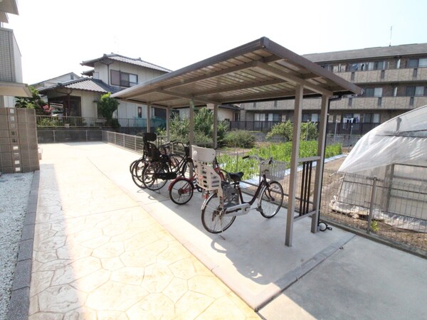 駐輪場